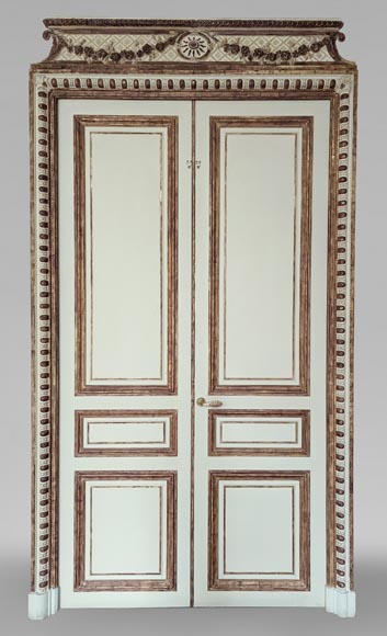 Lot of three moulded double doors, 19th century-2