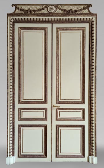 Lot of three moulded double doors, 19th century-7