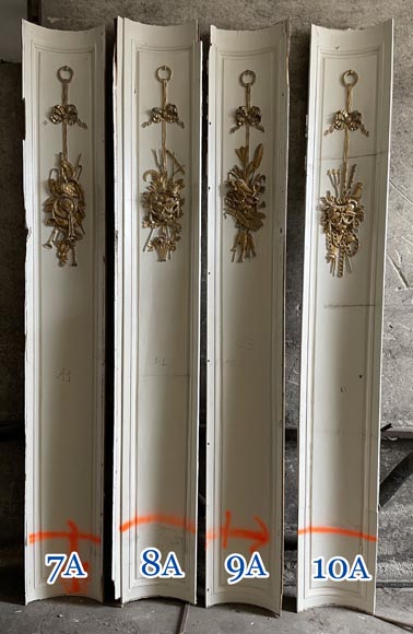 Carved, regilded and white-painted wooden paneling-7