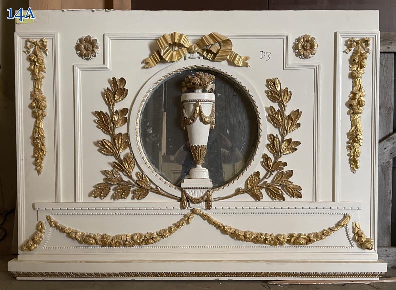Carved, regilded and white-painted wooden paneling-11