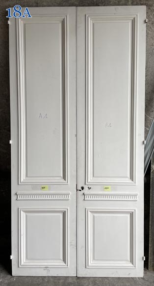 Carved, regilded and white-painted wooden paneling-14