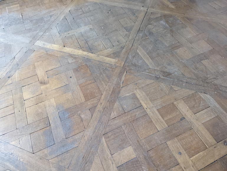 Small surface of 20 m² of 18th century Versailles oak parquet flooring-1