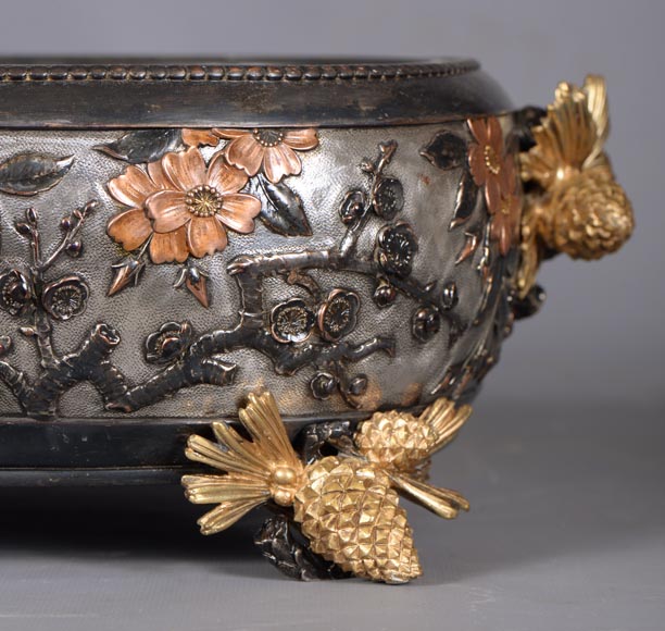CHRISTOFLE - Exceptional planter in electroplated copper, partially copper colored, gilt, silvered and burnished on a silver background, circa 1878-9