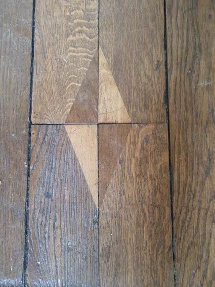 Batch of about 60 m² of linear parquet flooring adorned with diamond marquetery, circa 1820-7