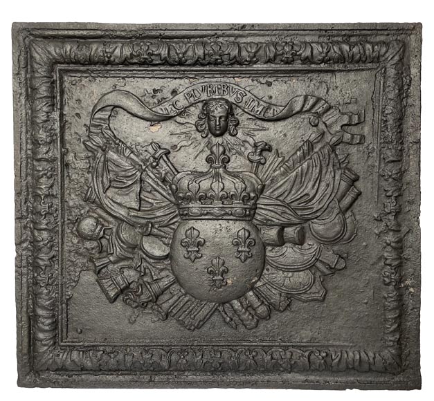 Exceptional fireback with the France coat of arms and Louis XIV's mascaron and motto-0