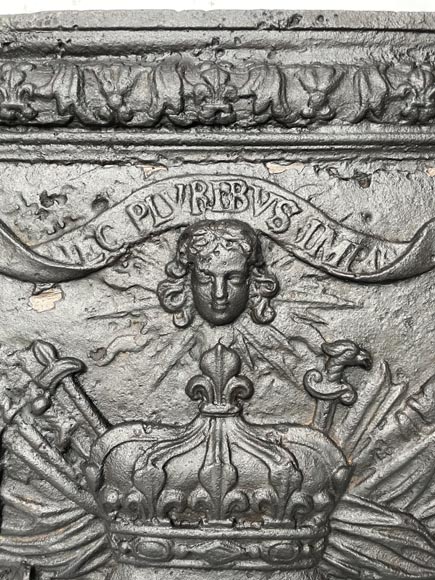 Exceptional fireback with the France coat of arms and Louis XIV's mascaron and motto-4