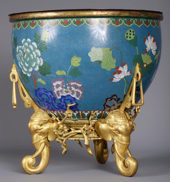 F. Barbedienne (Attr. to) - Planter with a Chinese cloisonne enamel decor mounted in gilt bronze-2