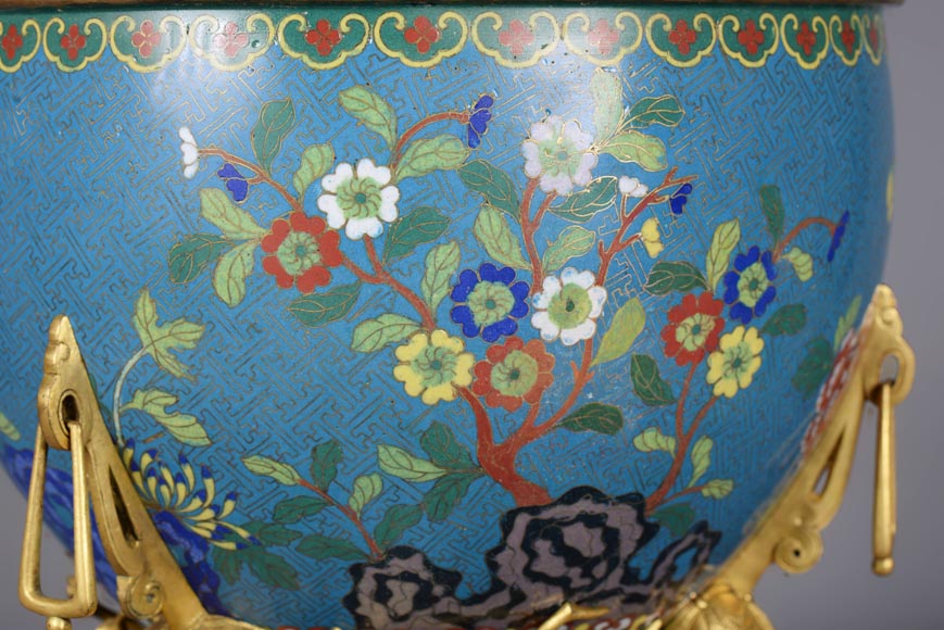 F. Barbedienne (Attr. to) - Planter with a Chinese cloisonne enamel decor mounted in gilt bronze-4