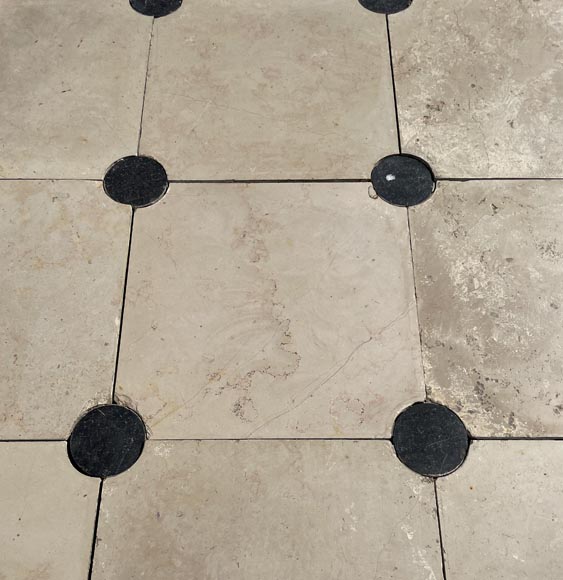 23 square meters of stone flooring with cabochons-2