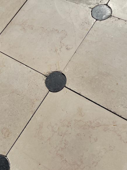 23 square meters of stone flooring with cabochons-4