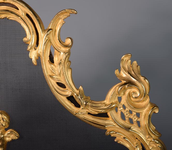 Louis XV style spark screen in gilded bronze-4