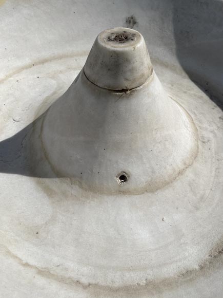 Central fountain in Carrara marble, godroon decors-6