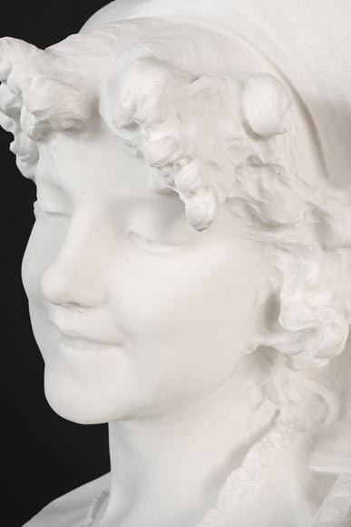 F. SAUL - Jeune fille au chapeau dans les vignes, carved bust in Carrara marble-5