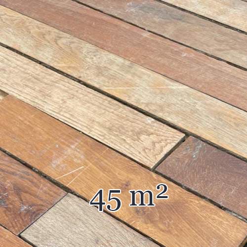45 m² of linear oak flooring