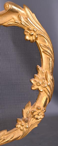 Rocaille-style fire screen in regilded bronze, asymmetrical design-4