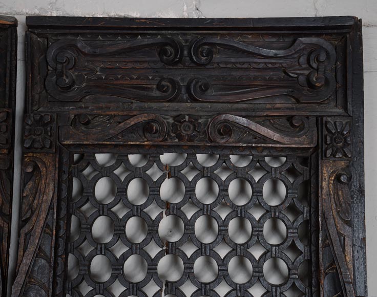 17th century Spanish double door in fruitwood-2