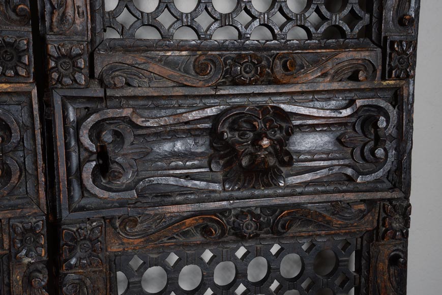 17th century Spanish double door in fruitwood-6