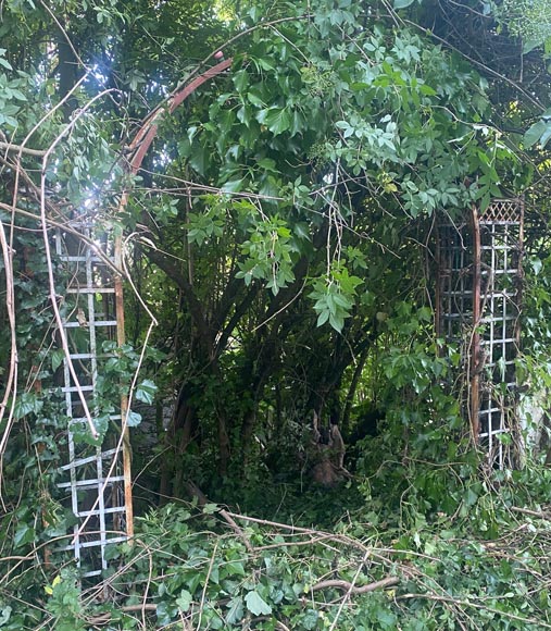Set of arcades (rose garden)-3