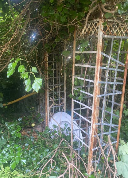 Set of arcades (rose garden)-7