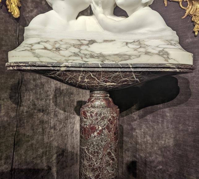 Affortunato GORI, Sculpture in Carrara marble depicting three busts of children on its original   column-2