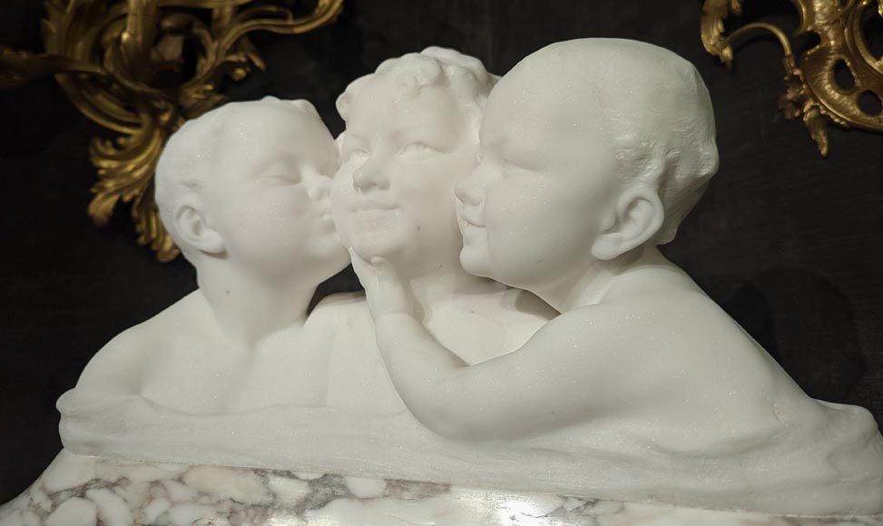 Affortunato GORI, Sculpture in Carrara marble depicting three busts of children on its original   column-7
