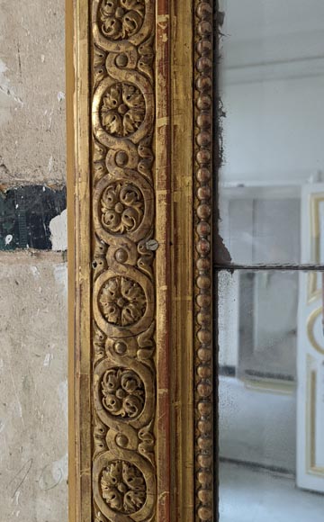 Large gilded Louis XVI style overmantel with rosette motif-5