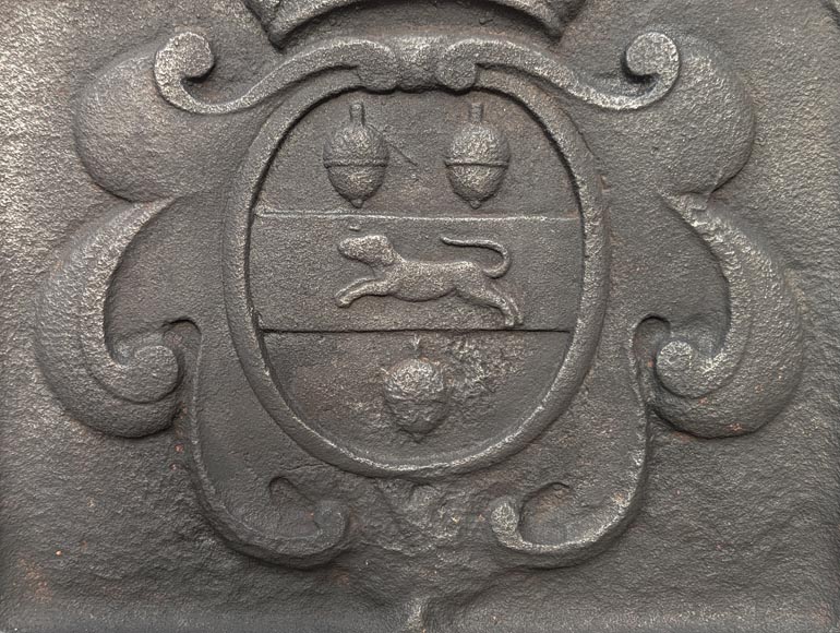17th century fireback with the coat of arms of Jérôme de La Chasseigne-3