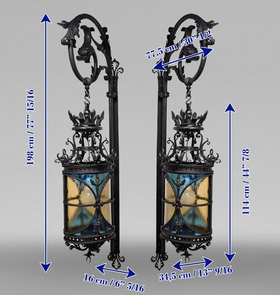 Pair of neo-Gothic lanterns with fleur-de-lis and dolphins, circa 1895-17