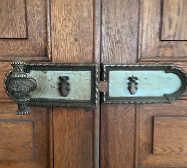 Pair of double wooden doors, 2.5 m high-3