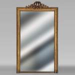 Louis XVI-style gilded trumeau with double laurel wreath