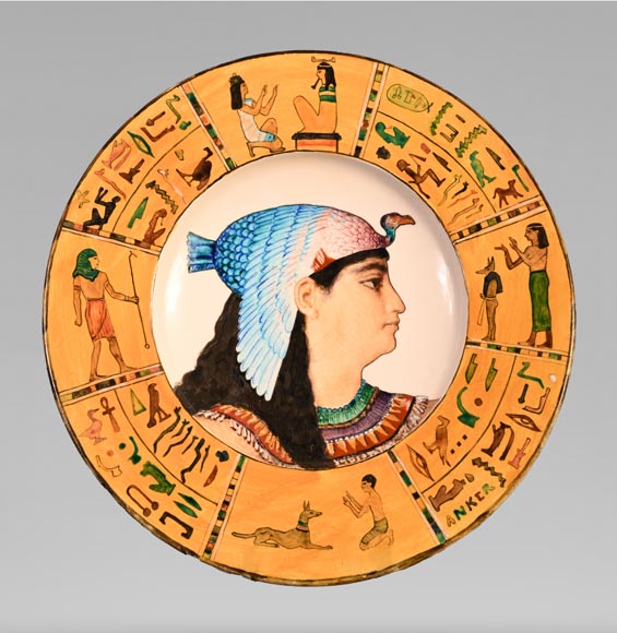 Théodore DECK et Albert ANKER, Dish with Egyptian decoration in earthenware, representing an Egyptian queen-0