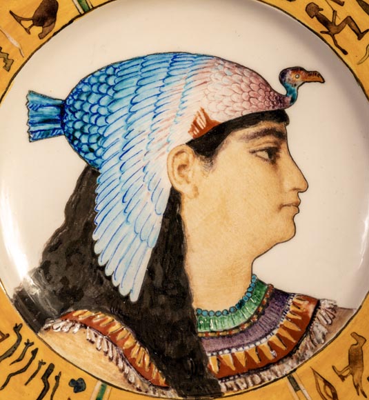 Théodore DECK et Albert ANKER, Dish with Egyptian decoration in earthenware, representing an Egyptian queen-2