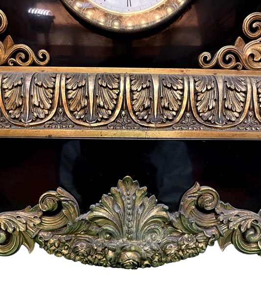 Empire Style Lion Mantel Clock in Black Marble and Ormolu Empire Style Lion Mantel Clock in Black Marble and Ormolu-8