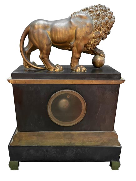 Empire Style Lion Mantel Clock in Black Marble and Ormolu Empire Style Lion Mantel Clock in Black Marble and Ormolu-9