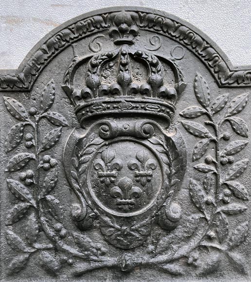 Fireback from 1690 with the coat of arms of France-3