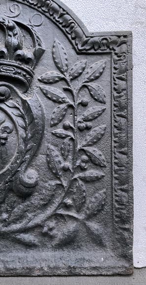 Fireback from 1690 with the coat of arms of France-6