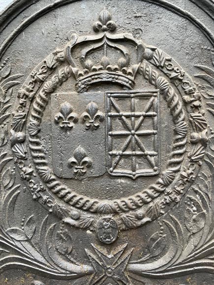 Fireback from the 17th century with the arms of France and Navarre-1