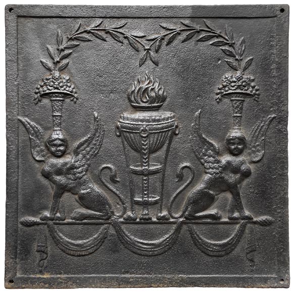Fireback from the end of the 18th century with a vase of flames framed by sphinges-0