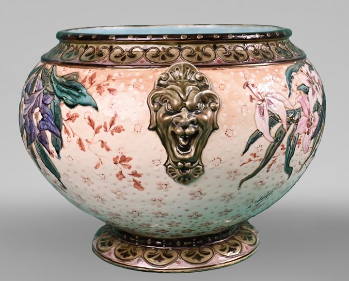 The Royal Macaw vase painted by Albert-Léon LEBARQUE and its original harness-3