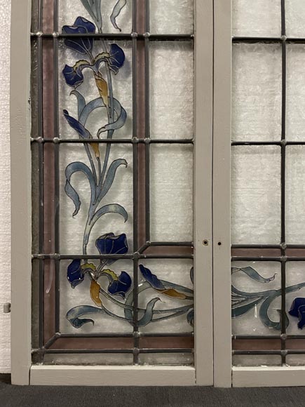Stained glass windows with plant frieze-14