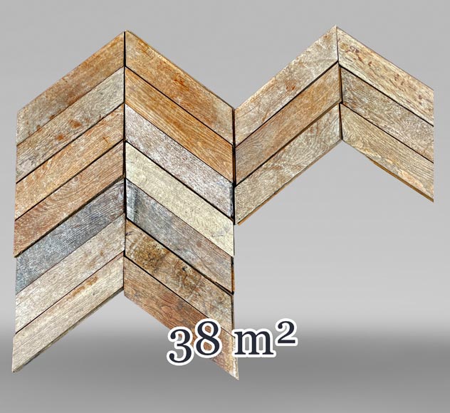 38 m² unit with herringbone parquet flooring-0