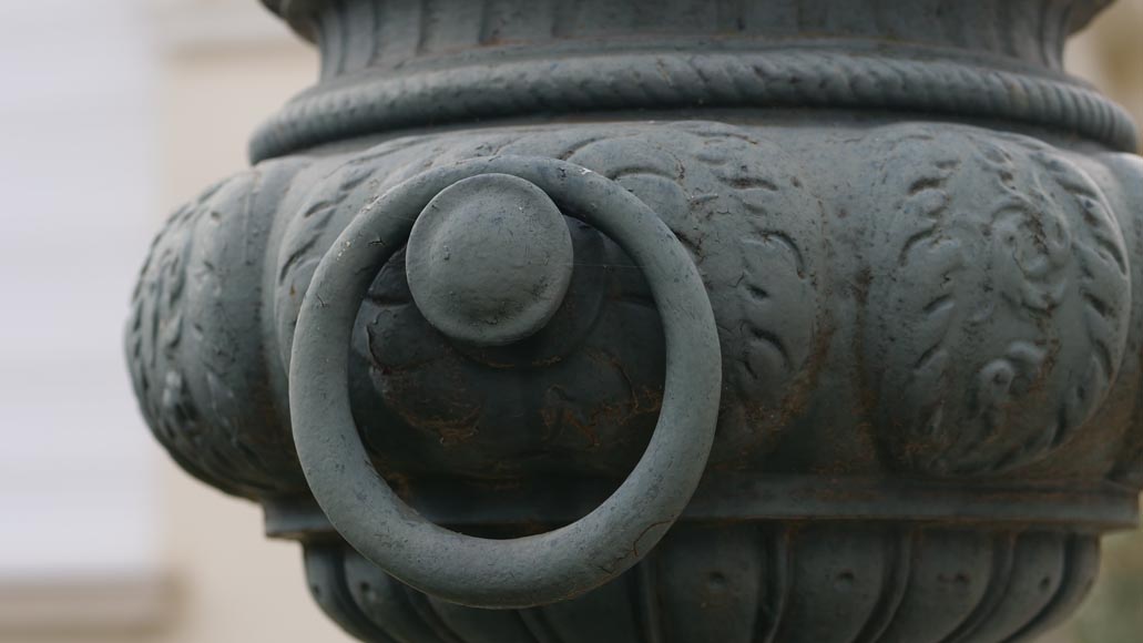 Four cast iron lamp posts of the Val d'Osne with four lights-7