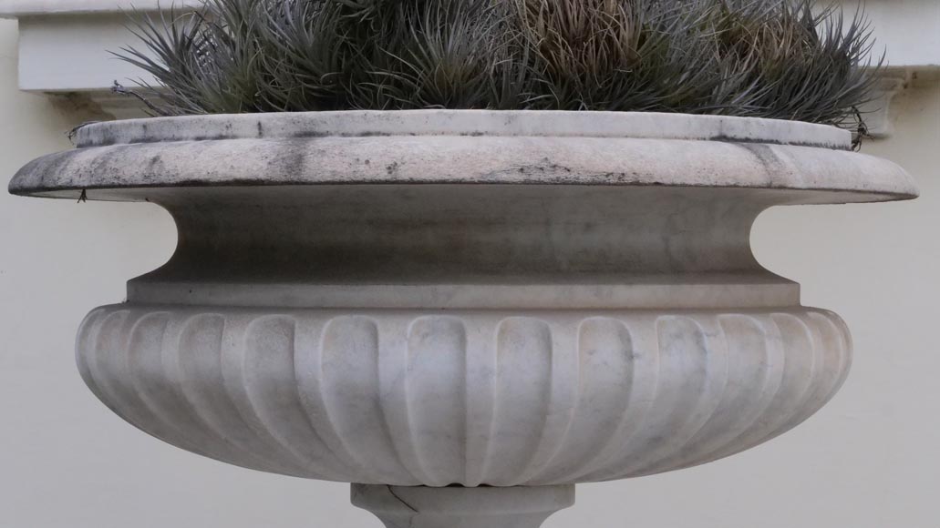 Pair of classic style marble basins-5