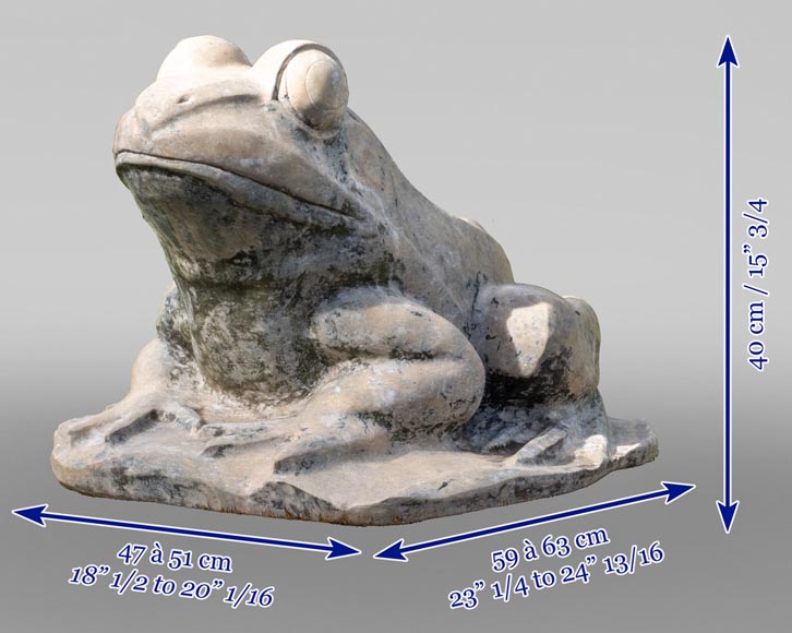 Pair of marble frog statues from the 1950s Statues