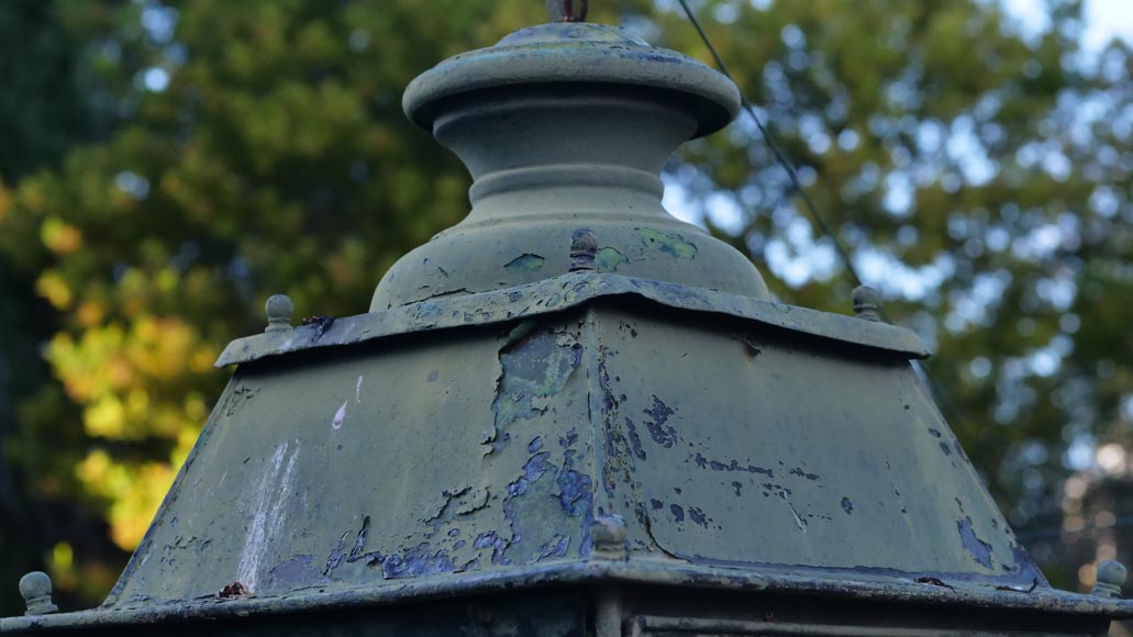 Small iron lantern-4