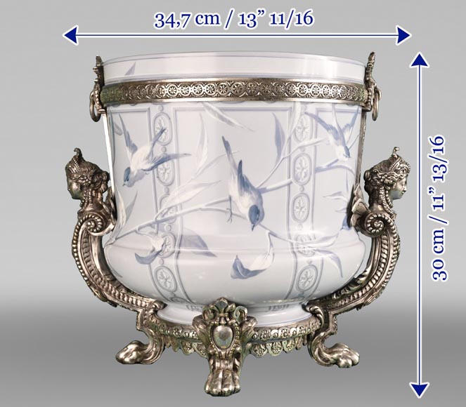 The Opaline vase, the magic of BACCARAT in the 19th century-12