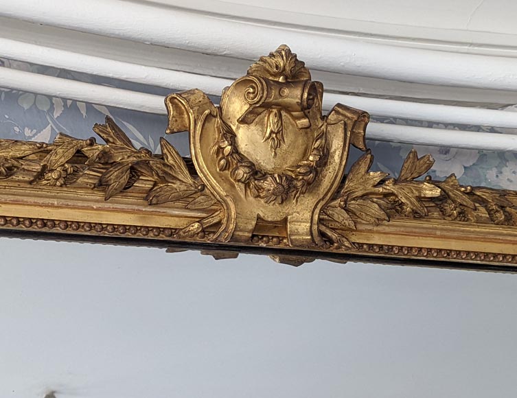 Napoleon III-style gilded trumeau with medallion-2
