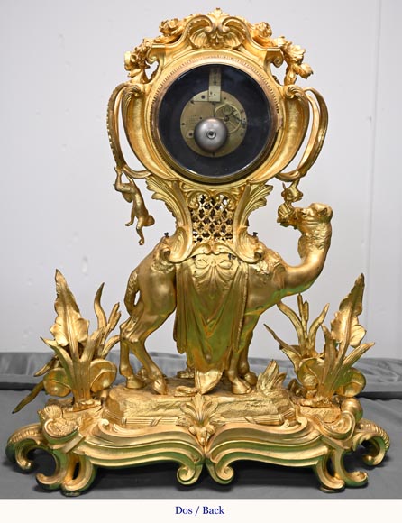 Rococo-style dromedary clock Rococo-style dromedary clock-10