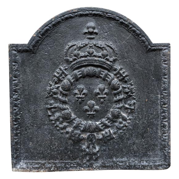 Fireback from the 19th century with the coat of arms of France and the collars of the order of Saint Michael and the Holy Spirit-0