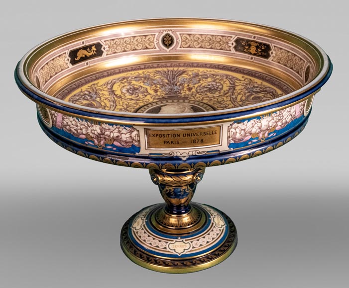 SÈVRES Manufacture, Winner's cup from the 1878 Universal